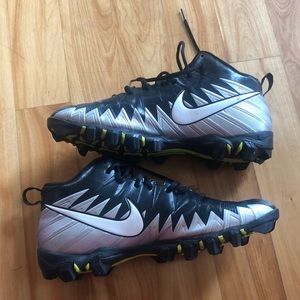 Football/baseball mens nike cleats men’s size 10.5